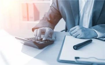 年度财务的述职报告5篇