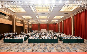 教师表彰大会领导讲话稿5篇