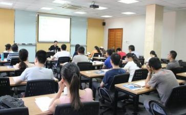 大学自我介绍范文5篇