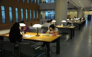 大学里的工作总结模板6篇