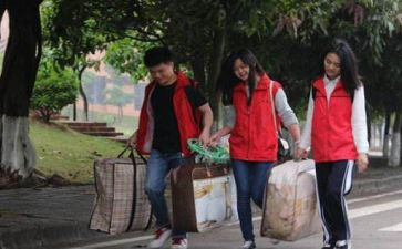 大学班长周总结报告5篇
