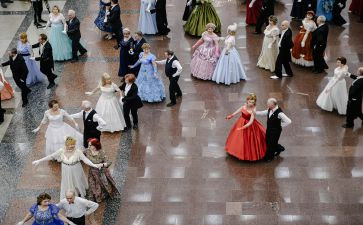 化妆舞会幼儿园教案5篇