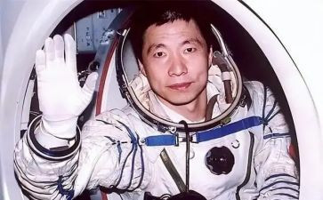杨利伟观后感8篇