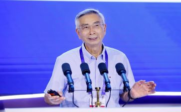 缅怀两院士作文5篇